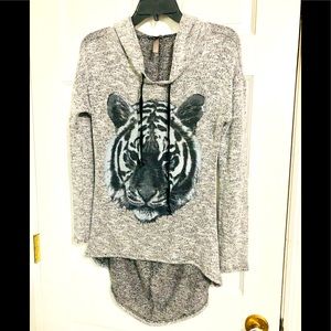 Jesse & J sweater with hood . Size XL